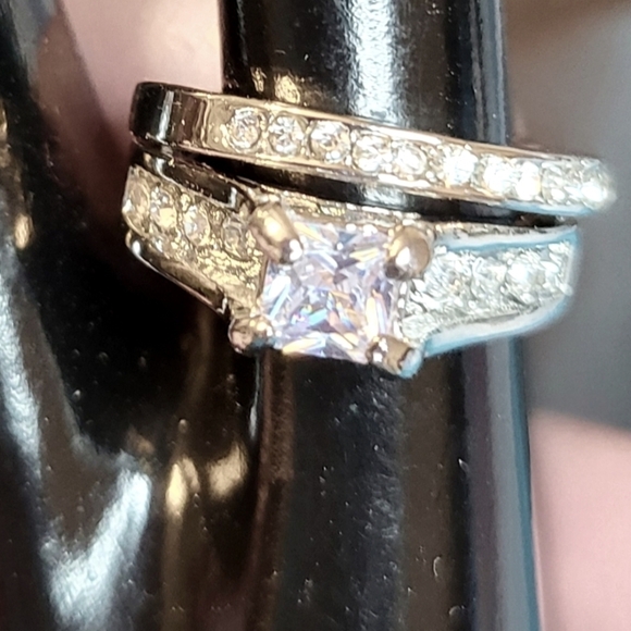 New 2 pc Wedding Set size 6 Cubic Zirconia silver plated - Picture 6 of 13